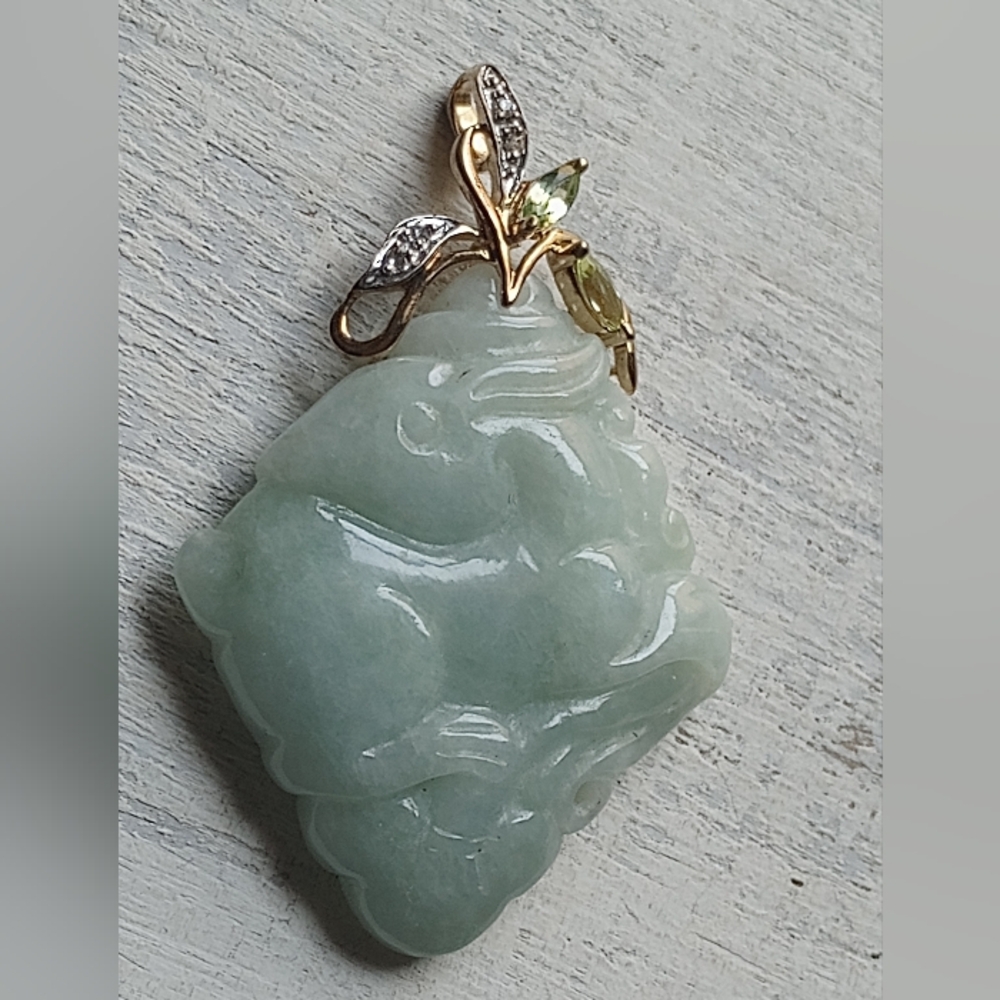 Vintage 1980s Pendant   Jade, Solid 10k , Genuine Diamonds & Peridot Stones